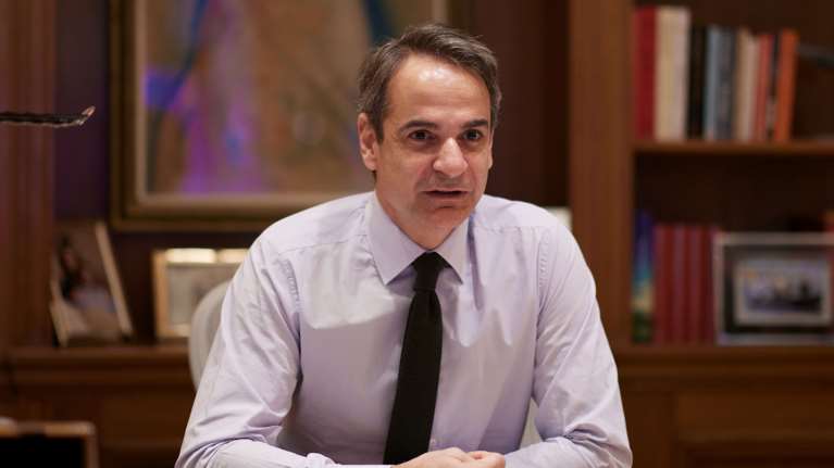 Τηλεφωνική επικοινωνία Μητσοτάκη-Ζελένσκι: Η Ελλάδα είναι έτοιμη να παράσχει βοήθεια προς την Ουκρανία