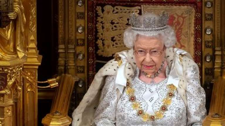 Βασίλισσα Ελισάβετ: Συναγερμός στο Παλάτι - Δύο άγνωστοι εισέβαλαν στο κτήμα του Ουίνδσορ