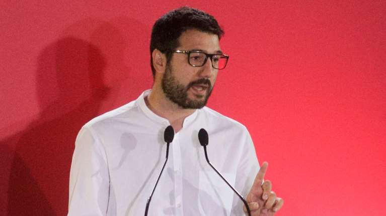 Ηλιόπουλος: Ένοχη η κυβέρνηση για το υγειονομικό έγκλημα με 16.519 θανάτους εκτός ΜΕΘ