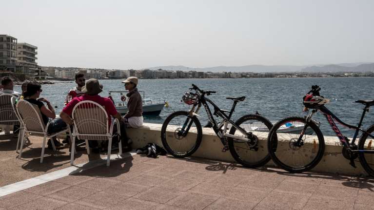 Meteo - Πάσχα: &quot;Έσπασαν&quot; τα θερμόμετρα - 13,5 βαθμοί πάνω από την κανονική για την εποχή η θερμοκρασία