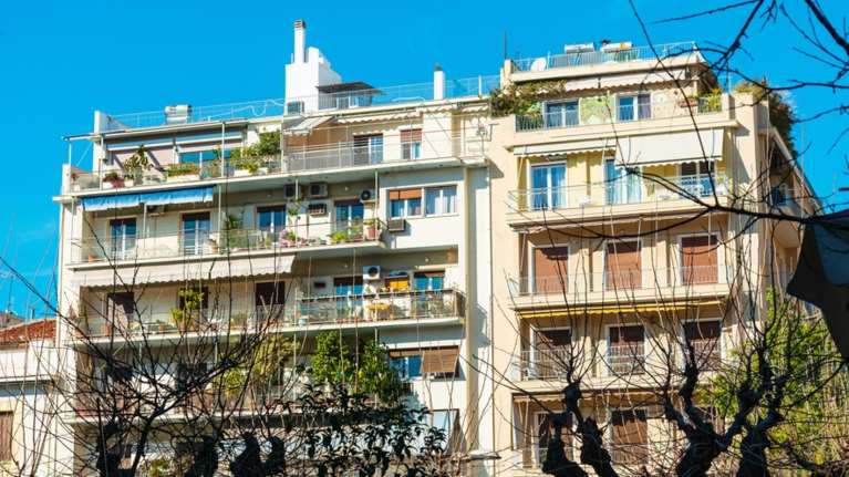 &quot;Ακτινογραφία&quot; των 145.500 ακινήτων που πωλούνται στη χώρα - Πανάκριβα τα σπίτια, πού κοστίζει το τετραγωνικό 6.200 ευρώ