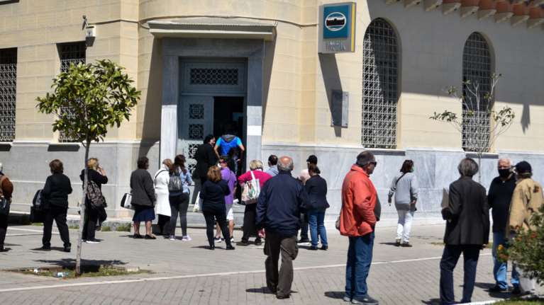 Ανοίγει ξανά η πλατφόρμα για τα 534 ευρώ - Ποιοι δικαιούνται επίδομα για τον Μάιο και ποιοι αναδρομικά για τον Απρίλιο