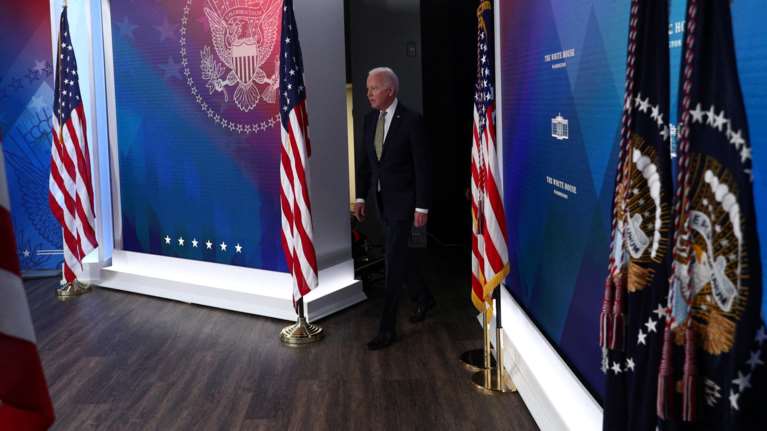 Τζο Μπάιντεν: Πακετό "μαμούθ" 800 εκατ. δολαρίων στην Ουκρανία - Στέλνει αντιαεροπορικά συστήματα και drones