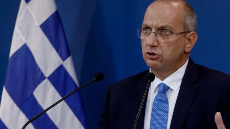 Οικονόμου: Από 1 Σεπτεμβρίου σε αναστολή οι ανεμβολίαστοι υγειονομικοί- Αβέβαιη η επιστροφή στις ίδιες θέσεις...