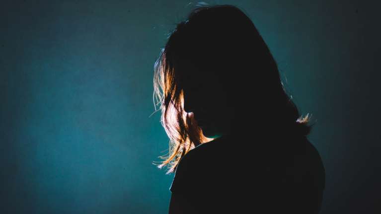 Ρόδος: Με βίαζε από πέρυσι το καλοκαίρι - Η κόλαση της ανάπηρης 49χρονης στα χέρια του πατέρας της