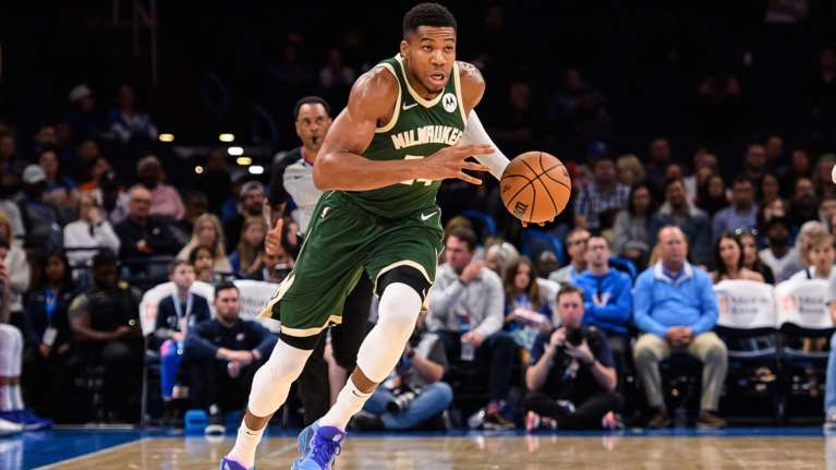 Για... πάντα στους Μπακς ο Αντετοκούνμπο - Υπέγραψε νέο τριετές συμβόλαιο με αποδοχές &quot;μαμούθ&quot;