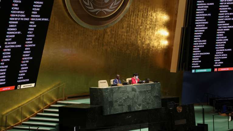 Ο ΟΗΕ απέβαλε τη Ρωσία από το Συμβούλιο Ανθρωπίνων Δικαιωμάτων - Το παρασκήνιο της ψηφοφορίας