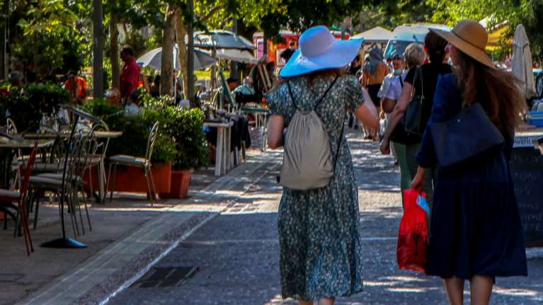 Κορονοϊός: Ιλιγγος με  3.109 κρούσματα, 4 θανάτους, 133 διασωληνωμένους