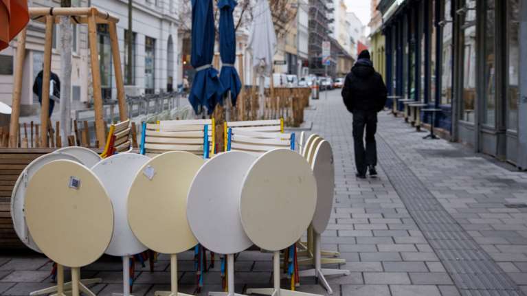 Δραματική προειδοποίηση ECDC για τον κορονοϊό στις χώρες της ΕΕ: Πάρτε επειγόντως μέτρα πριν είναι αργά