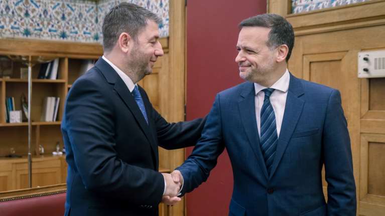 Συνάντηση Δούκα - Ανδρουλάκη για το τέλος ταφής απορριμμάτων: &quot;Να καταργηθεί ο κεφαλικός φόρος που στραγγαλίζει τους Δήμους&quot;