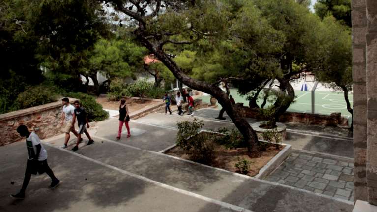 Το ορφανοτροφείο της φρίκης: "Δωμάτιο τιμωρίας" και "περιπτύξεις" 7χρονων παρουσία εργαζομένων