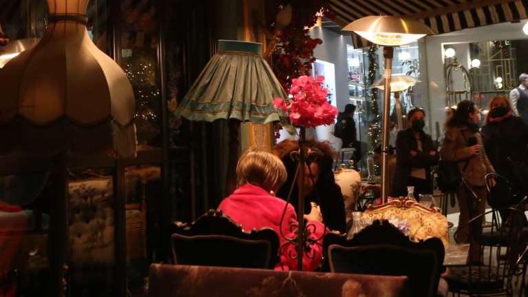 Τα νέα μέτρα από σήμερα: Πώς θα κάνουμε Πρωτοχρονιά - Τι αλλάζει σε εστίαση και διασκέδαση - Αναλυτικά η ΚΥΑ