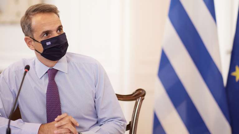 Εκτακτες ανακοινώσεις Μητσοτάκη για τη μετάλλαξη Ομικρον: Νέα μέτρα ενόψει Χριστουγέννων