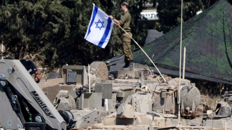 Σε εξέλιξη η χερσαία εισβολή του Ισραήλ στον νότιο Λίβανο: Για &quot;στοχευμένες&quot; επιχειρήσεις μιλά το Τελ Αβίβ