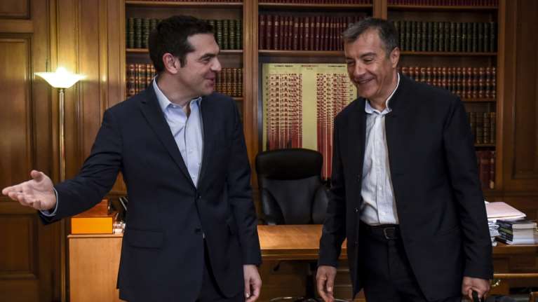 Θεοδωράκης: Ο Τσίπρας μετέθεσε το ραντεβού μας για να γίνει η συγκυβέρνηση με Καμμένο - Η περιγραφή είναι μυθιστόρημα