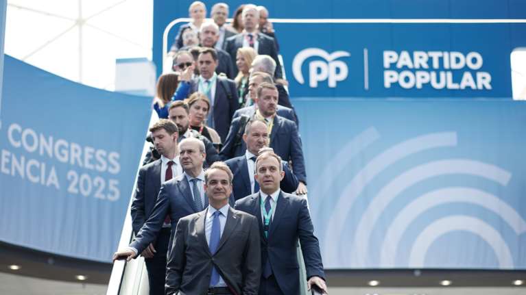 Στη Βαλένθια για το Συνέδριο του ΕΛΚ ο Κυριάκος Μητσοτάκης - Σειρά συναντήσεων στο περιθώριο των εργασιών