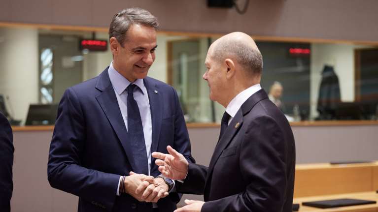 Στο Βερολίνο την Δευτέρα ο Κυριάκος Μητσοτάκης - Επίσημο δείπνο με Σολτς και Μισέλ