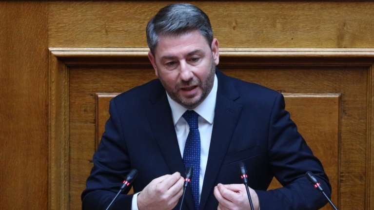 Ανδρουλάκης: Με τη φωτιά στην Πεντέλη έχει καεί συνολικά  το 37% των δασικών εκτάσεων όλης της Αττικής - Eσβησε στο Χαλάνδρι