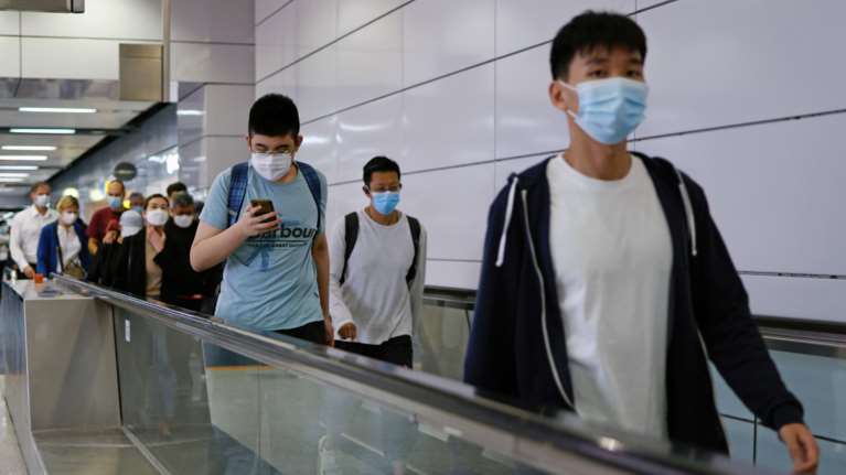 Κίνα: Λοιμωξιολόγος τόλμησε να κάνει κριτική στην κυβέρνηση και τον κατηγόρησαν αμέσως για λογοκλοπή στη διατριβή του