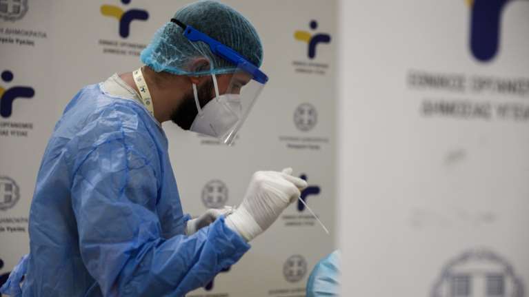 Rapid test: Τα 39 σημεία όπου θα βρίσκεται ο ΕΟΔΥ για δωρεάν ελέγχους