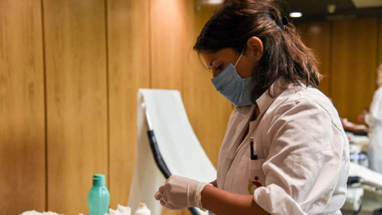 Κορονοϊός: Αντικαταθλιπτικο φάρμακο βοήθησε ασθενείς σε κλινικές δοκιμές