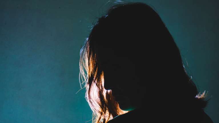 Βιασμός 24χρονης στη Θεσσαλονίκη: Περιπολικό πήγε στο ξενοδοχείο για το κορονοπάρτι - Οι έρευνες για τους τρεις &quot;γόνους&quot;