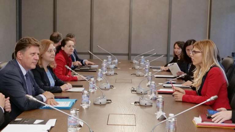 Κοινό μέτωπο Ελλάδας - Ρουμανίας - Βουλγαρίας για την ανοικοδόμηση της Ουκρανίας