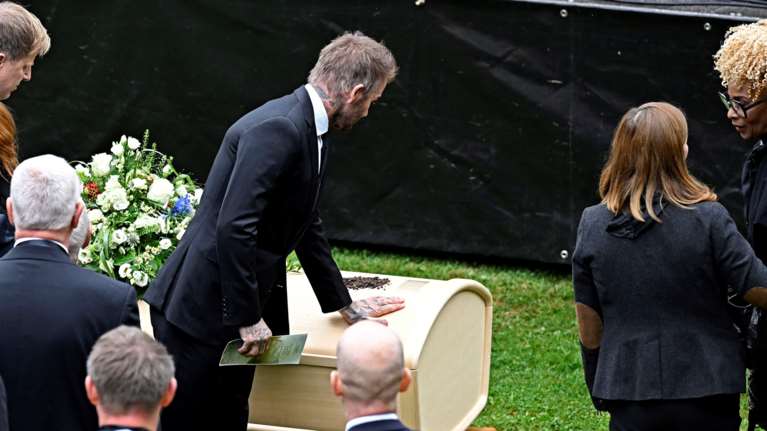 Μεγάλη συγκίνηση στην κηδεία του Σβεν Γκόραν Έρικσον - Ο Μπέκαμ πήγε στη Σουηδία για το τελευταίο αντίο στον φίλο του