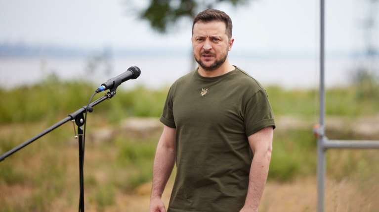 Πόλεμος στην Ουκρανία: Ο Ζελένσκι καταγγέλλει έγκλημα κατά της ανθρωπότητας μετά τις νέες ρωσικές επιθέσεις