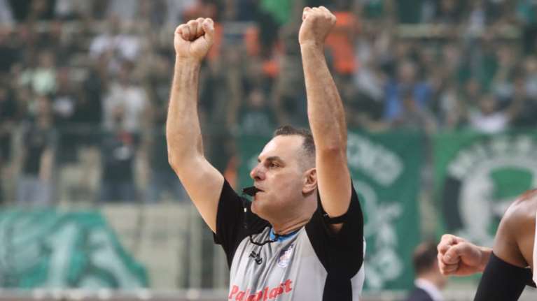 Απάντηση του διαιτητή Κορομηλά στις κατηγορίες για δωροδοκία: &quot;Ψευδείς, κακόβουλες και συκοφαντικές οι αναφορές&quot;