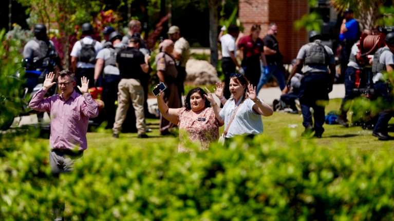 ΗΠΑ: Ένας νεκρός και έξι τραυματίες από τους πυροβολισμούς σε πανεπιστήμιο της Φλόριντα