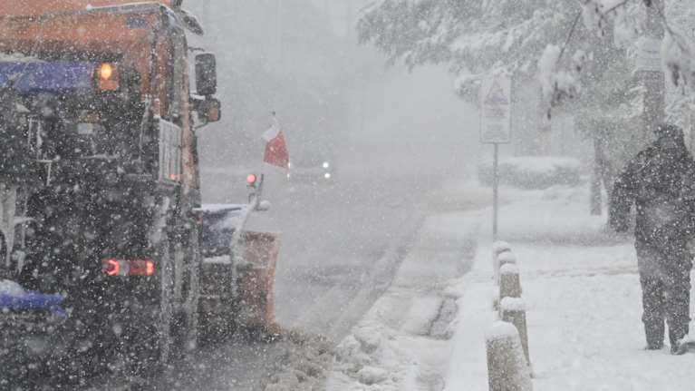 Κακοκαιρία Μπάρμπαρα: Πυκνές χιονοπτώσεις τις επόμενες ώρες στην Αττική - Τι λέει για το νέο χιονοκύμα ο Μαρουσάκης