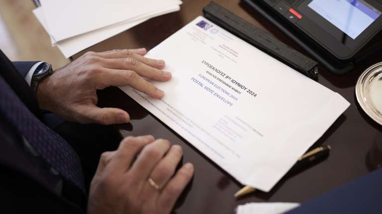 Από αρχές Φεβρουαρίου οι αιτήσεις για την επιστολική ψήφο - Κεραμέως: Μεγάλη δημοκρατική αλλαγή στον τρόπο που ψηφίζουμε