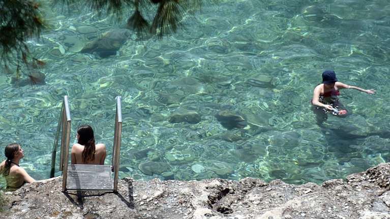 &quot;Τουρισμός για όλους&quot;: Επιδοτήσεις έως 100% -Ποιοι είναι οι δικαιούχοι- Πώς υποβάλλονται οι δηλώσεις