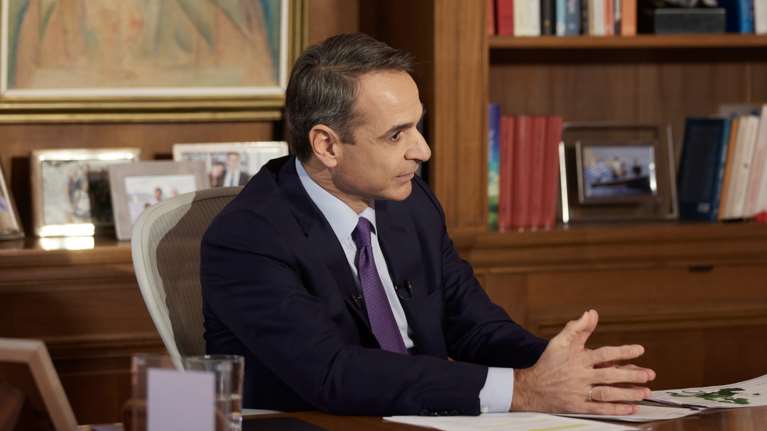 Μητσοτάκης: Χωρίς αναστολή οι ποινές για την οπαδική βία - Πλήρης κατάργηση της εισφοράς αλληλεγγύης από το 2023