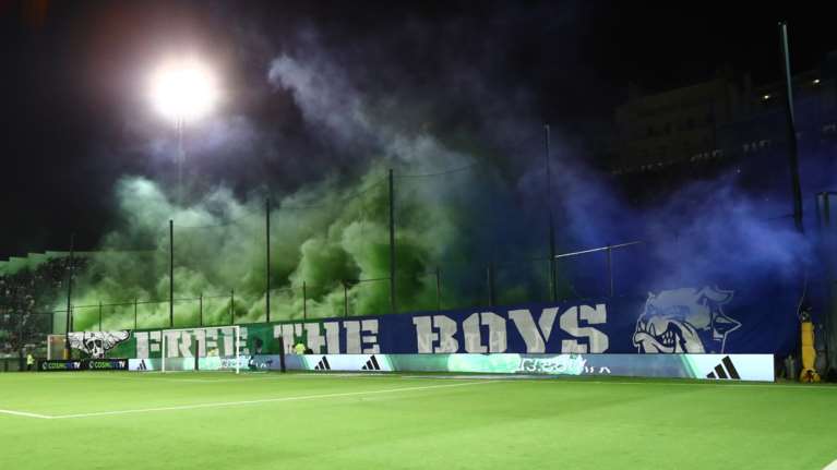 Νέα Φιλαδέλφεια: Ξέσπασε ο αδερφός του Μιχάλη για το πανό στη Λεωφόρο - &quot;Ντρέπομαι που είμαι Έλληνας&quot;