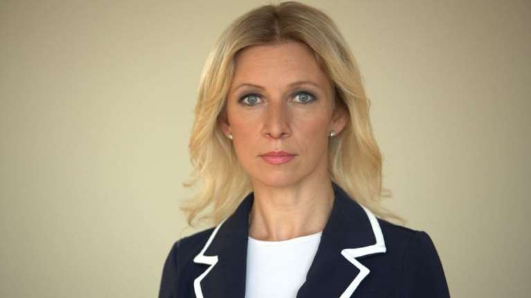 Η Ζαχάροβα σε γραμμή Τουρκίας: Παραβίαση του Διεθνούς Δικαίου το πραξικόπημα στην Κύπρο το 1974- "Ξέχασε" την τουρκική εισβολή