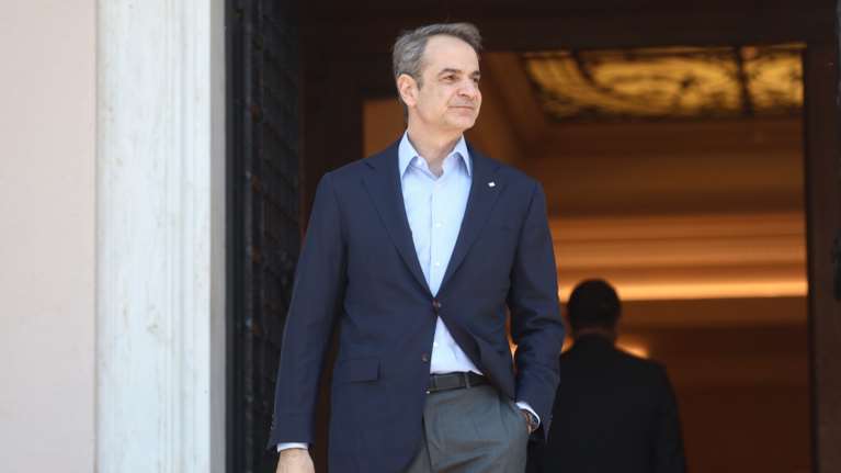 H κυβέρνηση προσπαθεί να μαζέψει τα σπασμένα της παραίτησης Δοξιάδη - Στο υπουργείο Μεταφορών σήμερα ο Μητσοτάκης