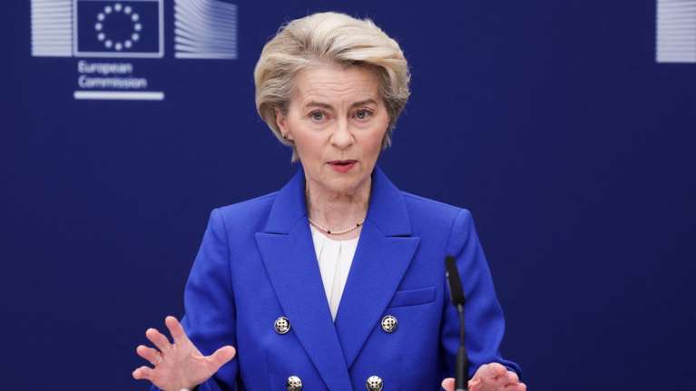 Φον ντερ Λάιεν: Η ΕΕ έτοιμη να απαντήσει στους δασμούς Τραμπ - Τρομερές οι συνέπειες για εκατομμύρια ανθρώπους