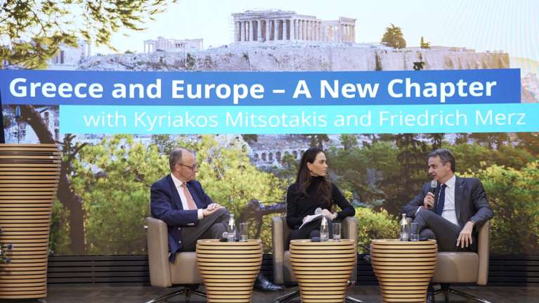 Κυριάκος Μητσοτάκης από  Βερολίνο: Διαφωνώ με τον Ερντογάν για τη Χαμάς, αλλά θα τον καλωσορίσω στην Ελλάδα