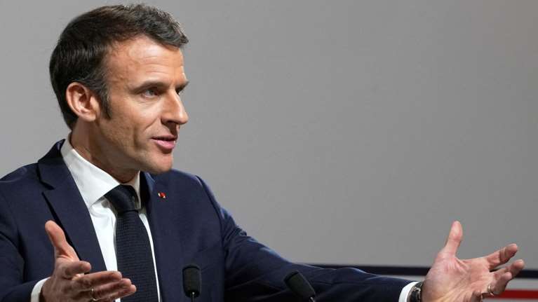 &quot;Ούτε διάλυση της Βουλής, ούτε ανασχηματισμός, ούτε δημοψήφισμα&quot; - Τι είπε ο Μακρόν σε σύσκεψη στο Προεδρικό Μέγαρο