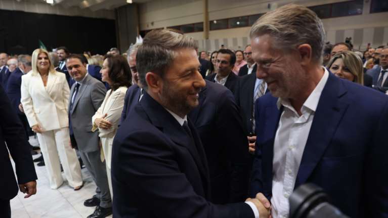 Η απάντηση Ανδρουλάκη στις αιχμές Γερουλάνου και Δούκα για &quot;βελόνες&quot; και συνεργασίες