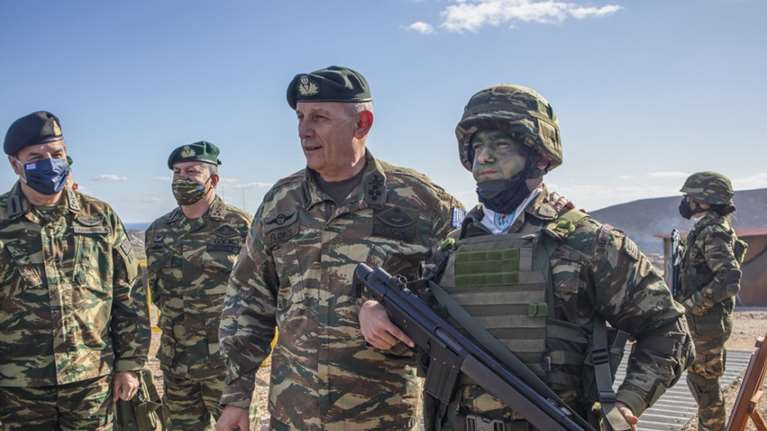 Προκλητικά καρφιά από τα τουρκικά ΜΜΕ για τον στρατηγό Φλώρο: &quot;Επισκέφθηκε νησιά αμφισβητούμενης κυριαρχίας&quot;