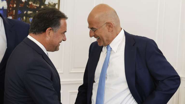 Εύσημα Γεωργιάδη σε Δένδια για τις αλλαγές στις Ένοπλες Δυνάμεις: &quot;Δεν θα πω ψέματα, είναι οραματικό το νομοσχέδιο&quot;