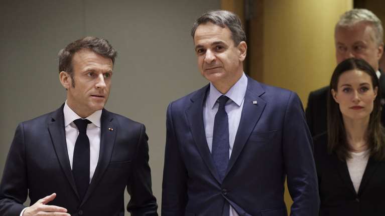 Νέα Σύνοδο συγκαλεί ο Μακρόν στη Γαλλία για το ουκρανικό - Στο τραπέζι αυτή τη φορά και η Ελλάδα