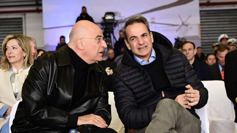 Ο Δένδιας διαψεύδει πρωτοσέλιδο δημοσίευμα που αναφέρει ότι διαφωνεί με τον Μητσοτάκη στα ελληνοτουρκικά