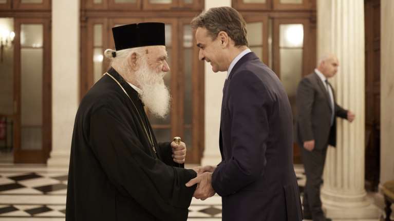 Συνάντηση του Μητσοτάκη με τον Αρχιεπίσκοπο Αθηνών Ιερώνυμο για την αξιοποίηση της εκκλησιαστικής περιουσίας