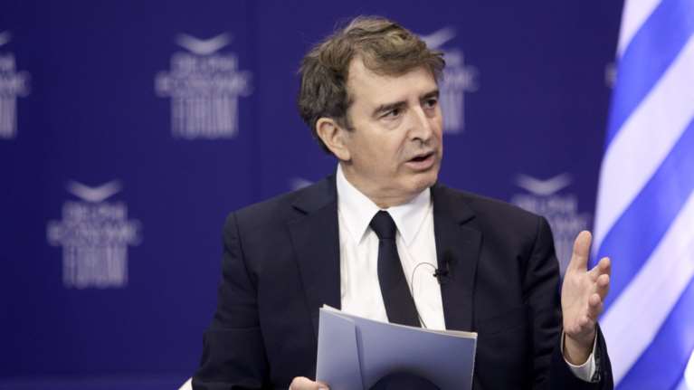 Ο Χρυσοχοΐδης και ο πόλεμος της μαφίας: 4 γκανγκστερικές εκτελέσεις μόνο τον τελευταίο μήνα απαιτούν απαντήσεις