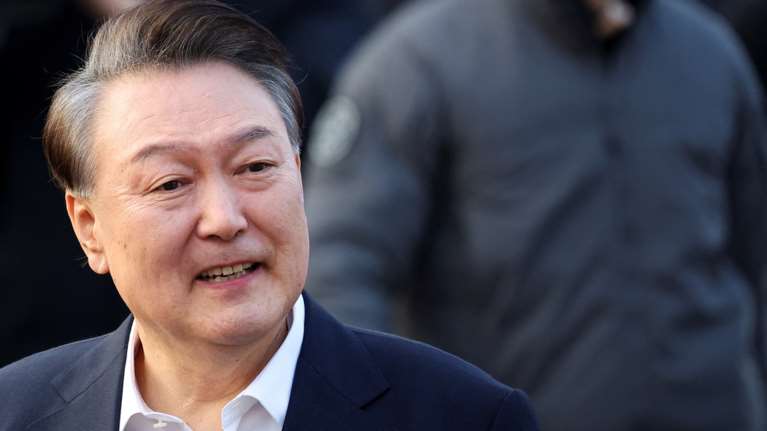 Νότια Κορέα: Καθαιρέθηκε οριστικά ο πρόεδρος Γιουν - Μετά την κήρυξη του στρατιωτικού νόμου