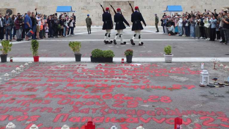 Πατέρας θύματος των Τεμπών: &quot;Η κυβέρνηση θέλει να ξεχάσει ο κόσμος αυτό που συνέβη με τα Τέμπη&quot;